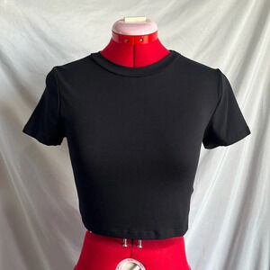 MM351 Ambiance crop tshirt with open tie up back